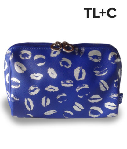 Tender Love + Carry-Kisses cosmetic bag / makeup case